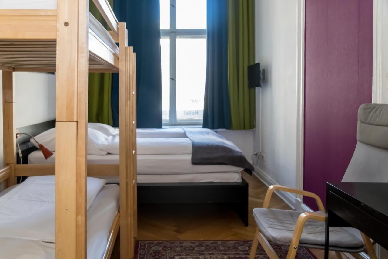 Pension Hostel Staycomfort Am Kurfuerstendamm Berlin Exterior photo